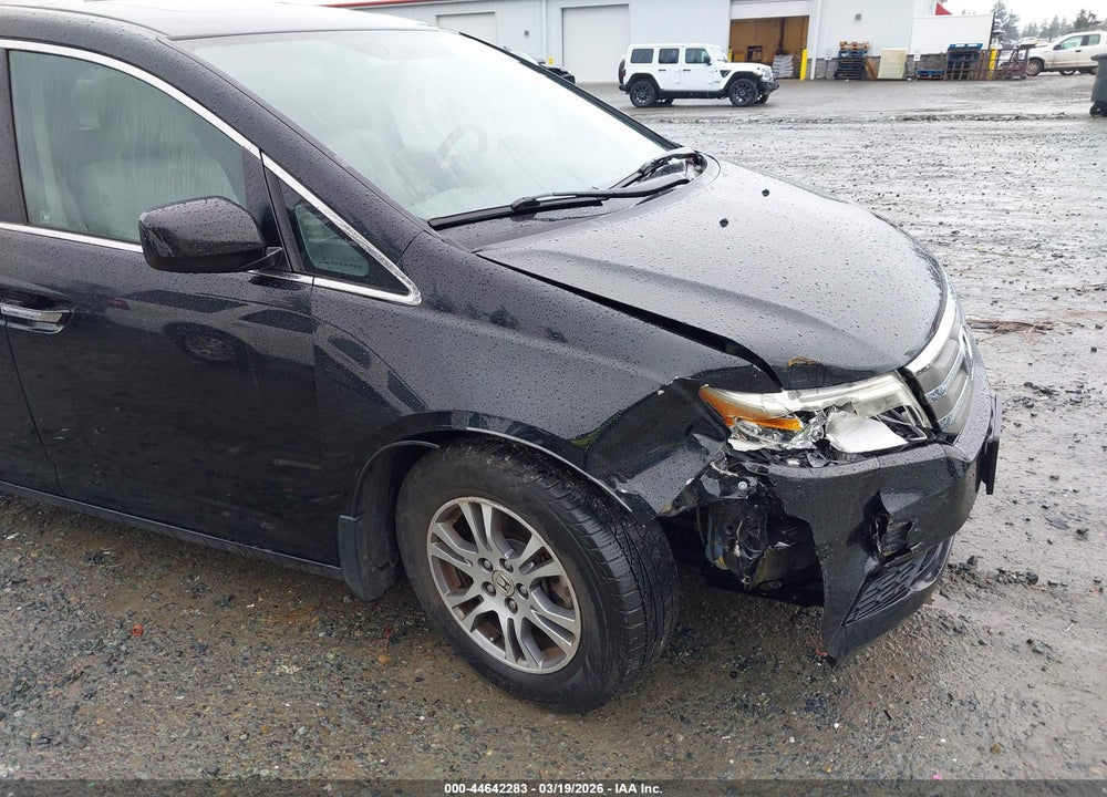 2011 HONDA ODYSSEY EX-L VIN: 5FNRL5H67BB094662