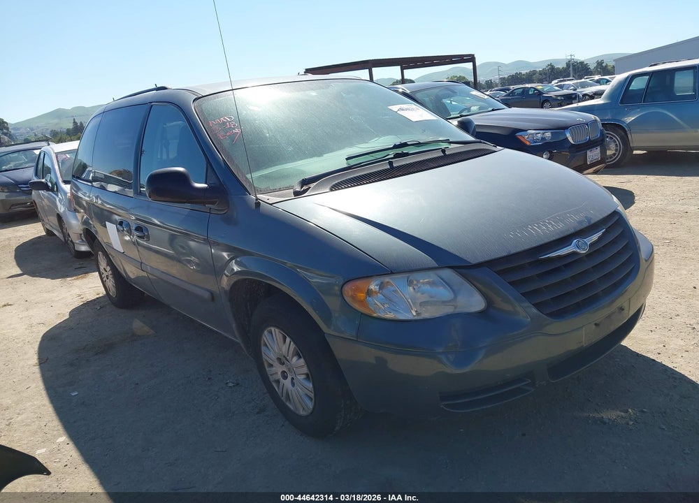 2006 CHRYSLER TOWN & COUNTRY VIN: 1A4GP45R66B610050