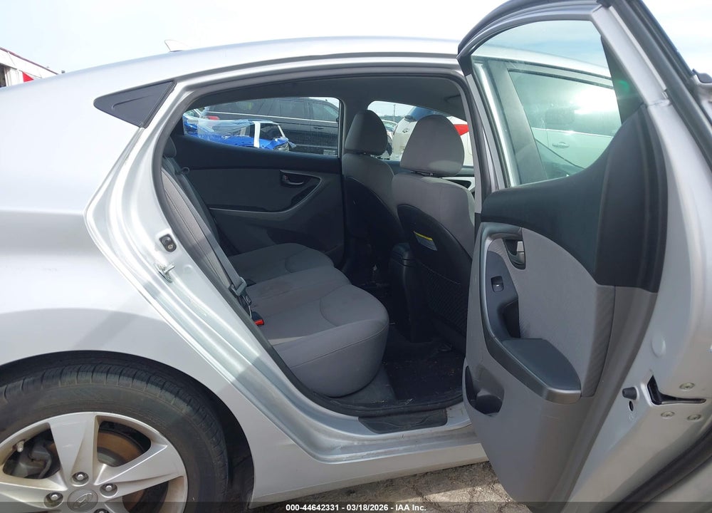 2013 HYUNDAI ELANTRA GLS VIN: KMHDH4AE5DU997227
