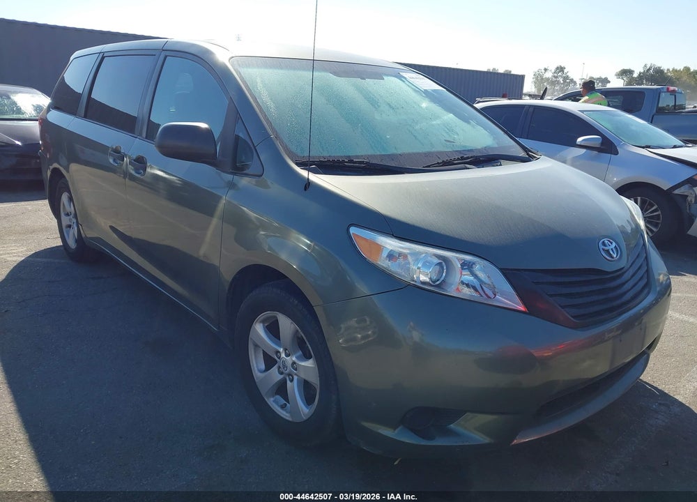 2011 TOYOTA SIENNA VIN: 5TDKA3DC3BS005088