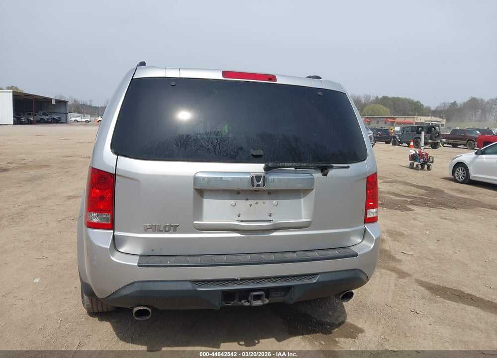 2014 HONDA PILOT EX VIN: 5FNYF3H43EB017118