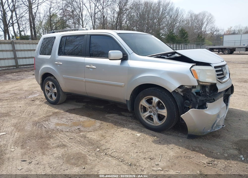 2014 HONDA PILOT EX VIN: 5FNYF3H43EB017118