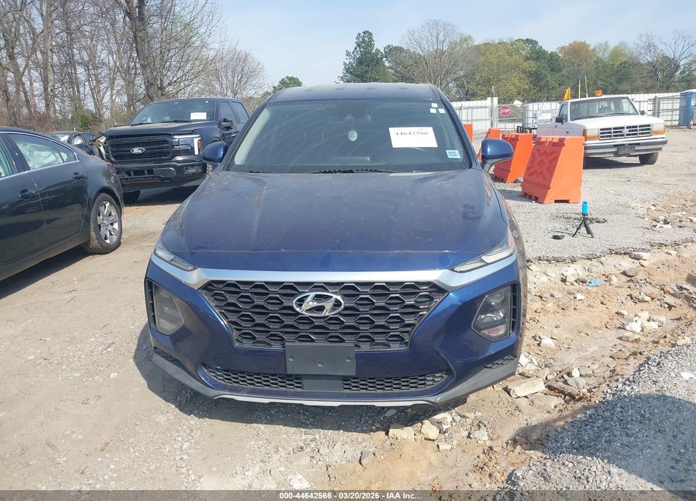 2019 HYUNDAI SANTA FE SE VIN: 5NMS23AD2KH117054