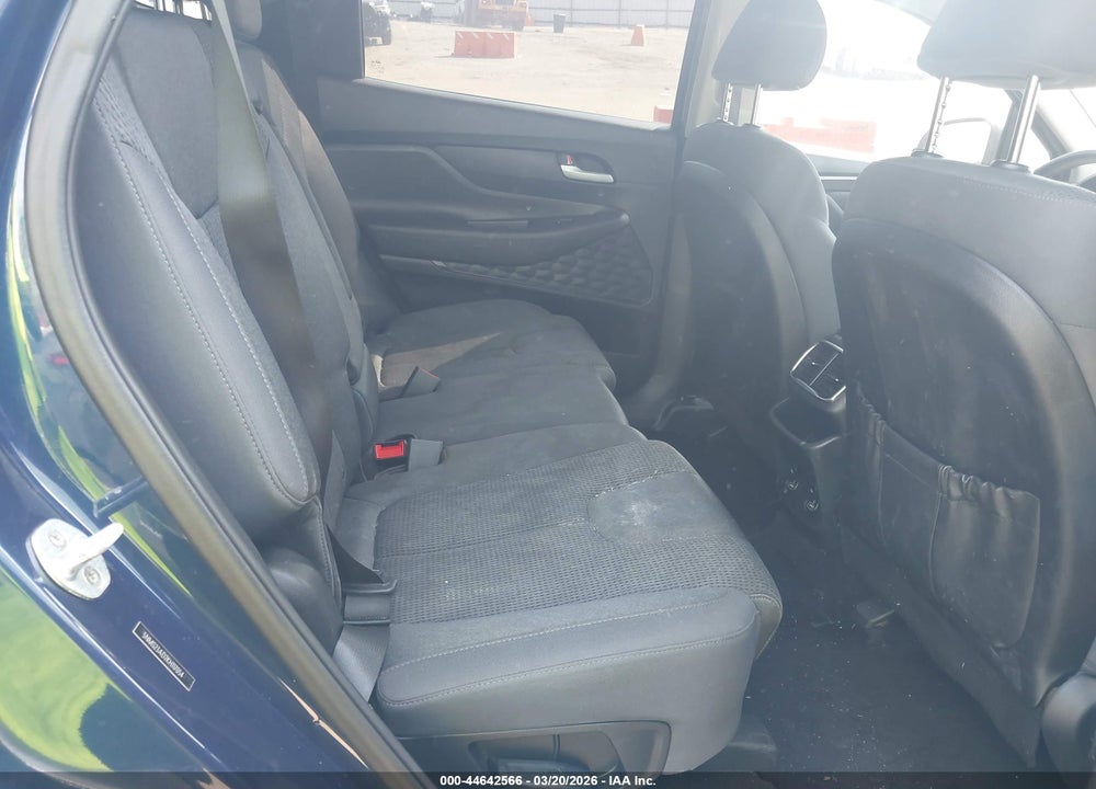 2019 HYUNDAI SANTA FE SE VIN: 5NMS23AD2KH117054