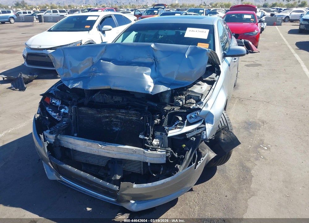 2010 AUDI A4 2.0T PREMIUM VIN: WAUBFAFL4AN038654