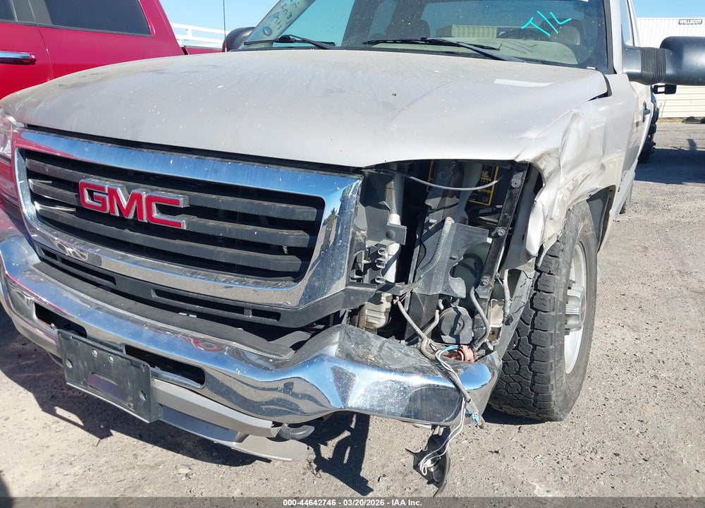 2005 GMC SIERRA 2500HD SLE VIN: 1GTHK29295E197919
