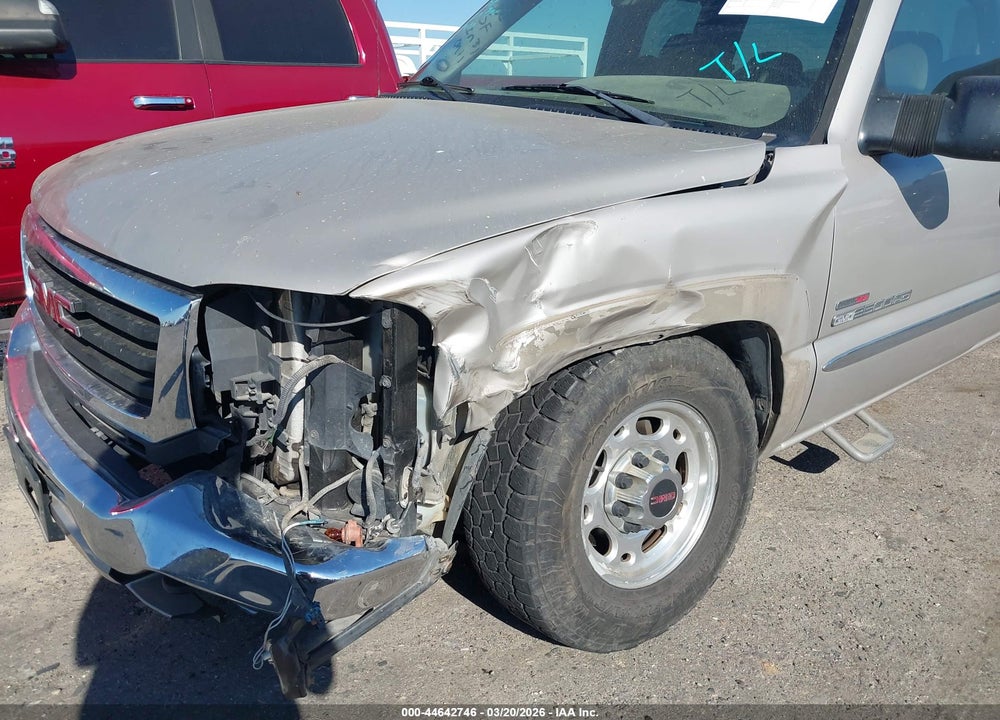 2005 GMC SIERRA 2500HD SLE VIN: 1GTHK29295E197919