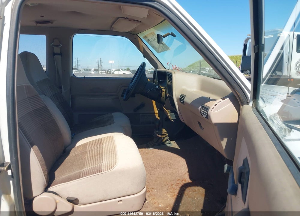 1992 FORD RANGER SUPER CAB VIN: 1FTCR15X6NPA35526