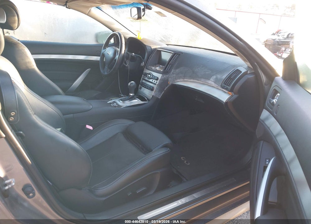 2010 INFINITI G37 VIN: JN1CV6FE3AM354032