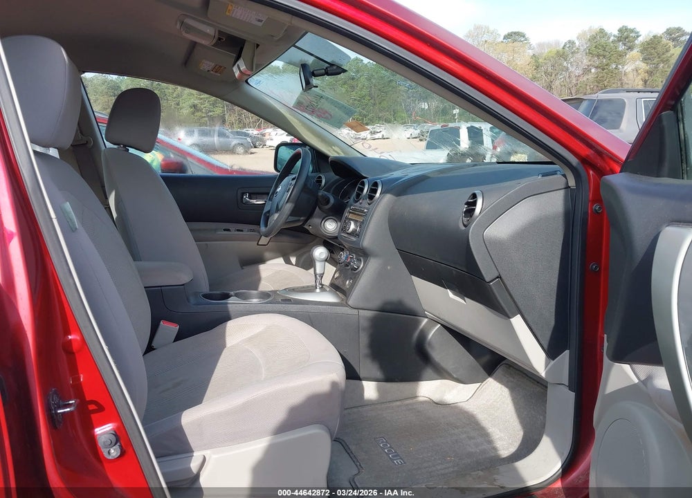 2013 NISSAN ROGUE S VIN: JN8AS5MT7DW540131
