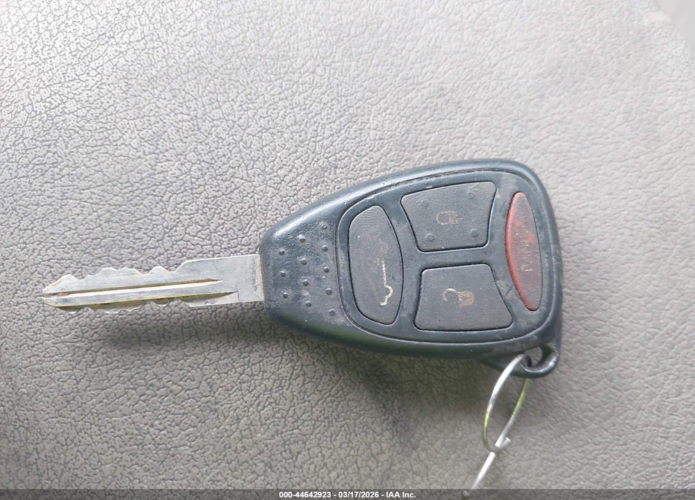 2005 JEEP GRAND CHEROKEE LAREDO VIN: 1J4GR48K55C591914
