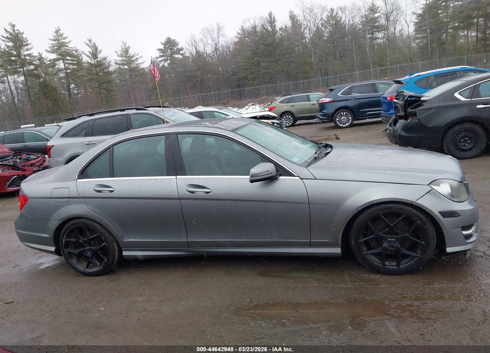 2013 MERCEDES-BENZ C 300 SPORT 4MATIC VIN: WDDGF8ABXDR278990