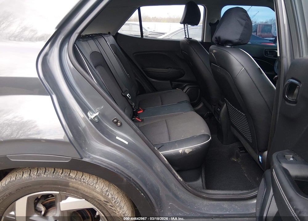 2024 HYUNDAI VENUE LIMITED VIN: KMHRC8A36RU327364