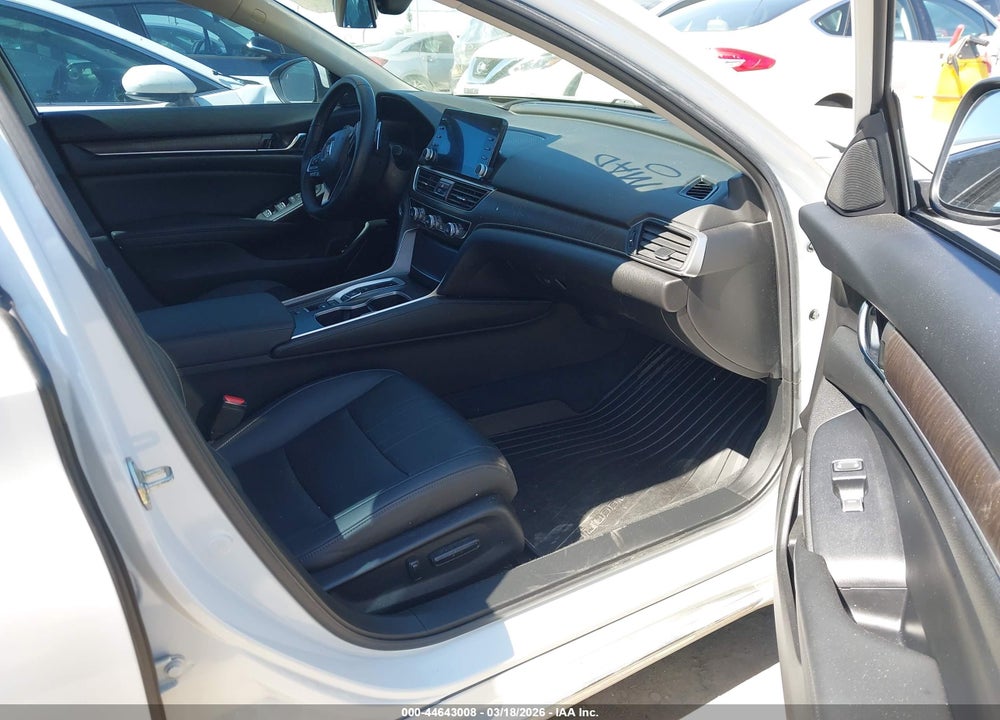 2019 HONDA ACCORD HYBRID TOURING VIN: 1HGCV3F9XKA017862