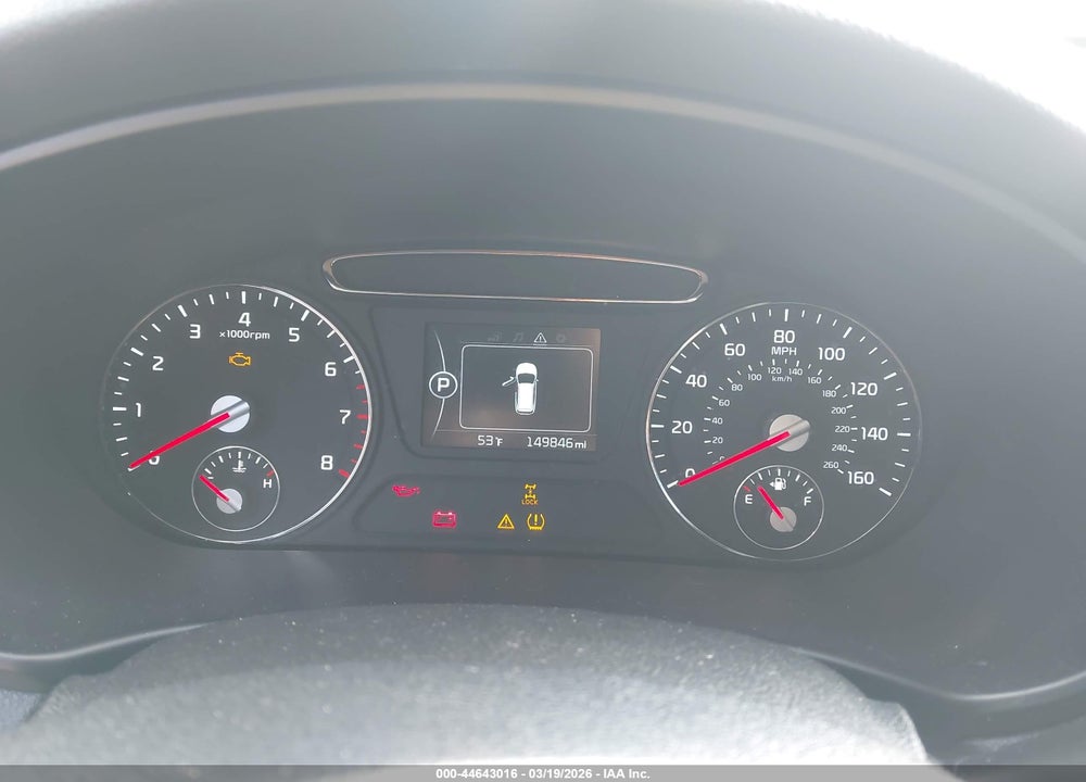 2016 KIA SORENTO 3.3L LX VIN: 5XYPGDA59GG177551