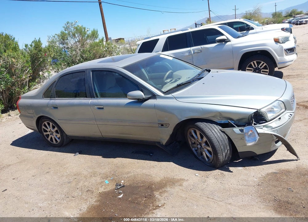 2004 VOLVO S80 2.5T VIN: YV1TS59H741374614