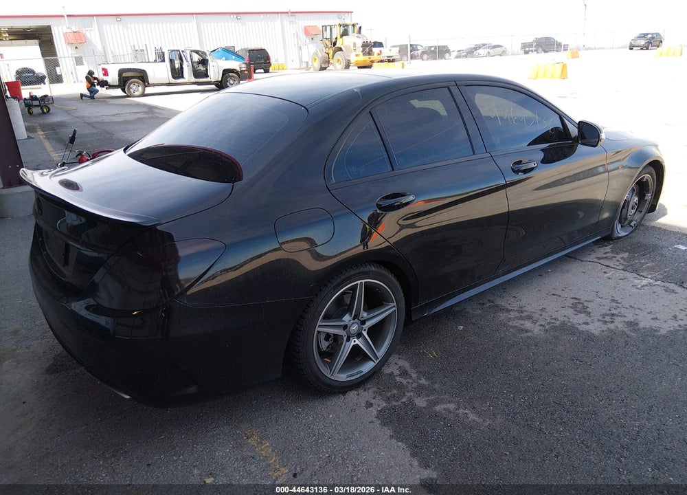 2015 MERCEDES-BENZ C 400 4MATIC VIN: 55SWF6GB4FU032820