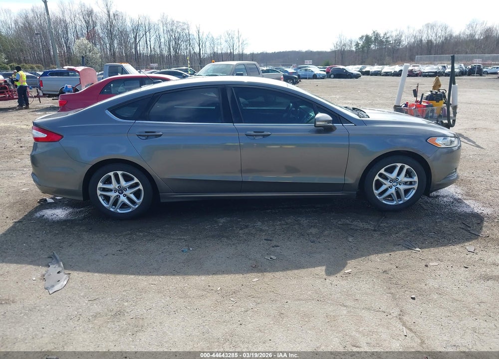 2013 FORD FUSION SE VIN: 3FA6P0HR2DR252790