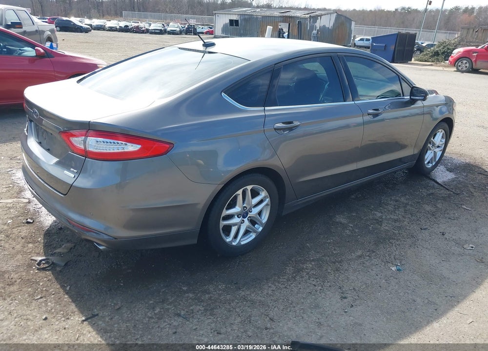 2013 FORD FUSION SE VIN: 3FA6P0HR2DR252790