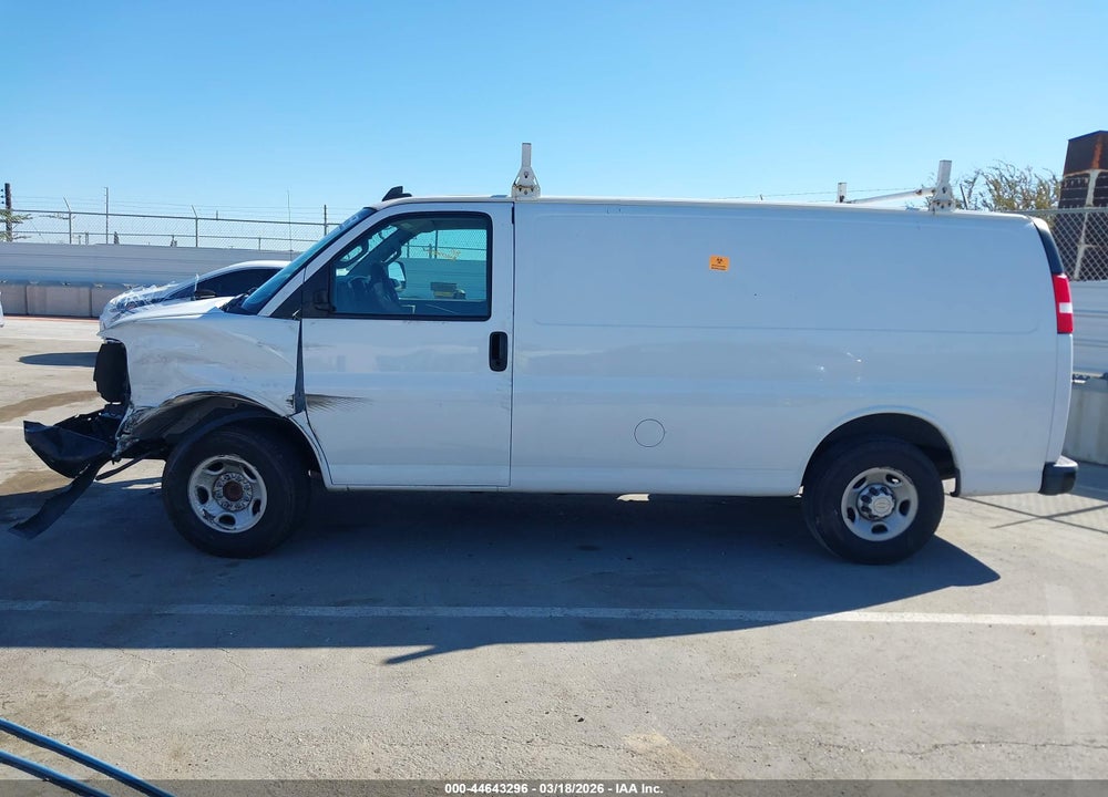 2020 CHEVROLET EXPRESS CARGO RWD 2500 REGULAR WHEELBASE WT VIN: 1GCWGAFGXL1275678