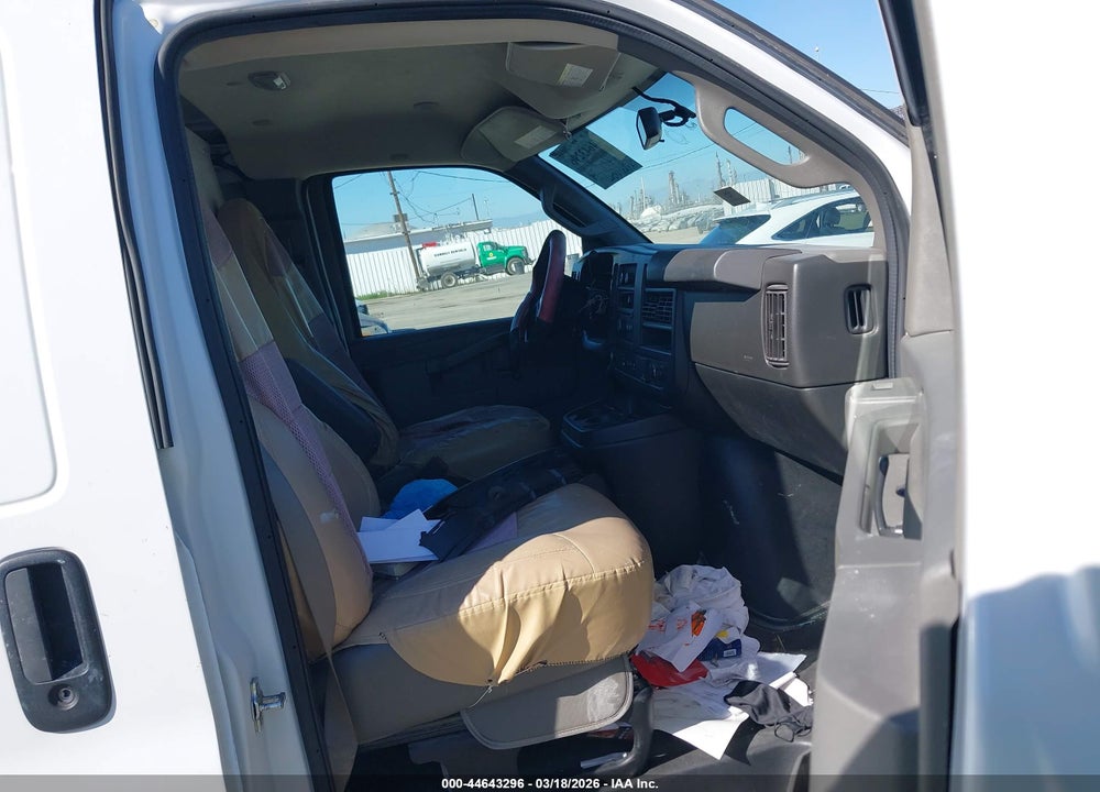 2020 CHEVROLET EXPRESS CARGO RWD 2500 REGULAR WHEELBASE WT VIN: 1GCWGAFGXL1275678