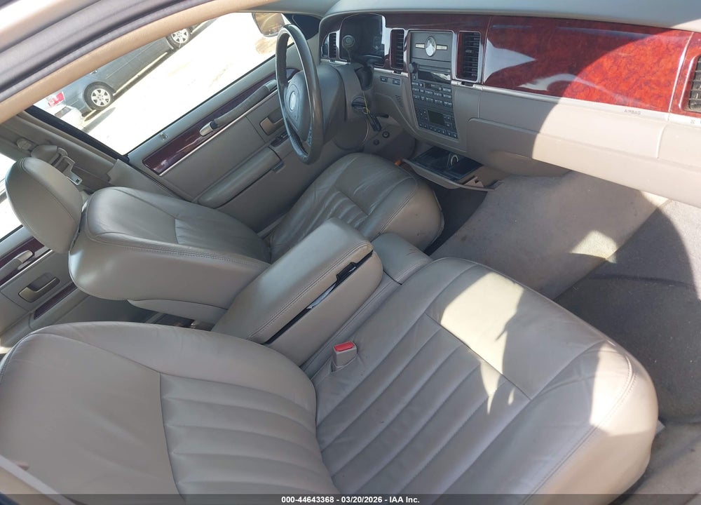 2004 LINCOLN TOWN CAR SIGNATURE VIN: 1LNHM81W34Y632812