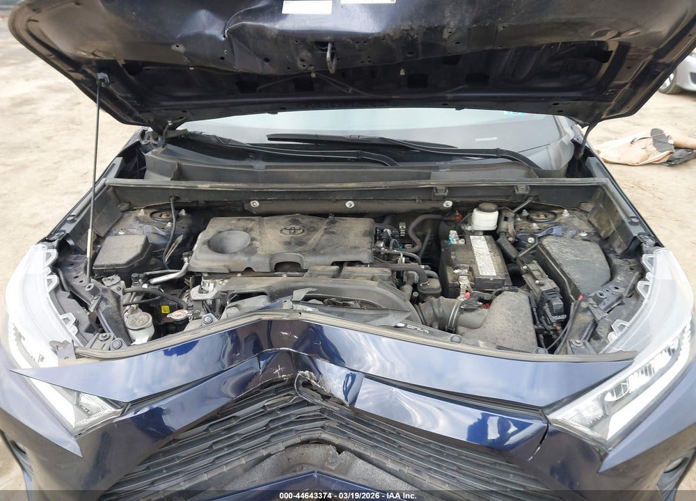 2019 TOYOTA RAV4 XLE PREMIUM VIN: 2T3A1RFVXKW072105