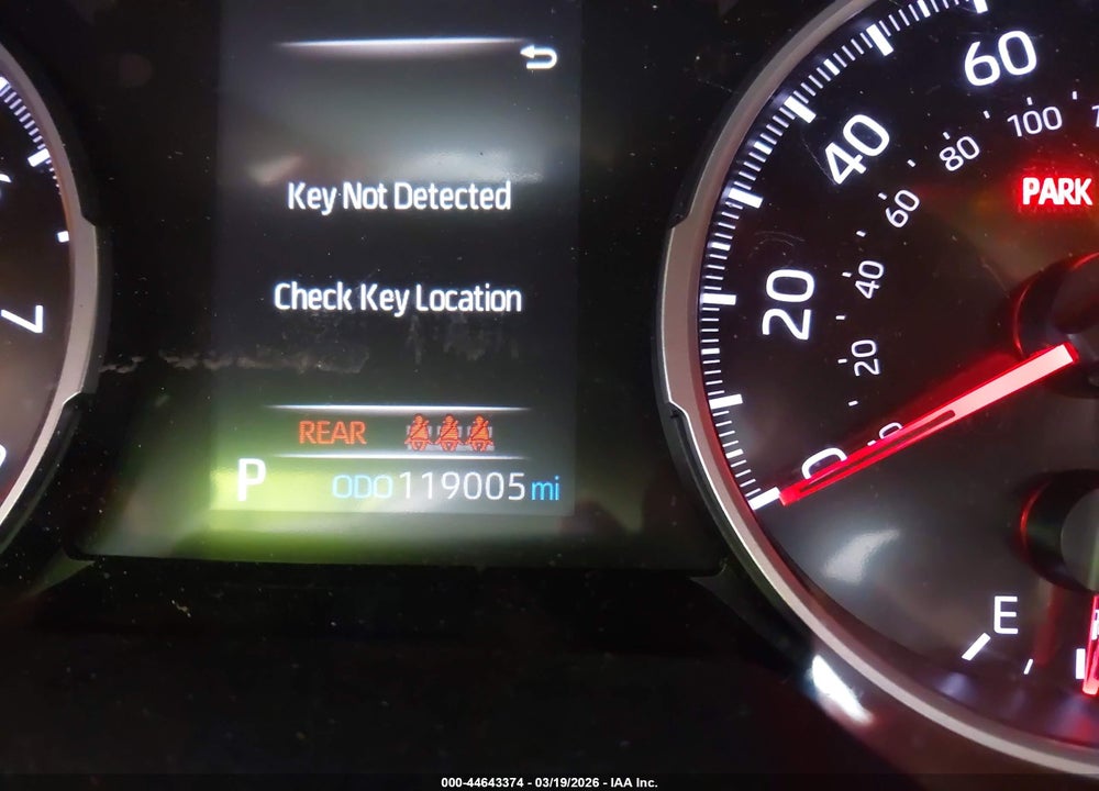 2019 TOYOTA RAV4 XLE PREMIUM VIN: 2T3A1RFVXKW072105