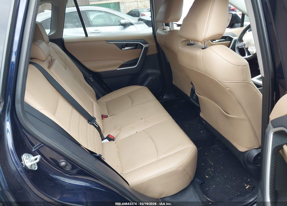 2019 TOYOTA RAV4 XLE PREMIUM VIN: 2T3A1RFVXKW072105