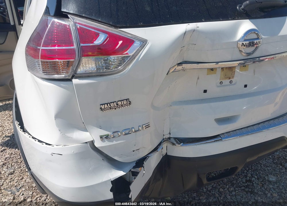2016 NISSAN ROGUE S VIN: JN8AT2MT9GW009982