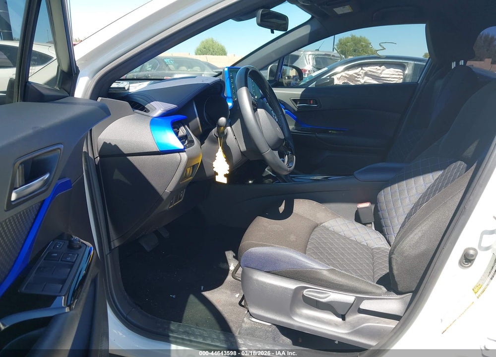 2020 TOYOTA C-HR XLE VIN: JTNKHMBX6L1091224