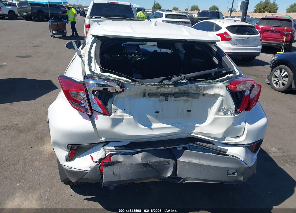 2020 TOYOTA C-HR XLE VIN: JTNKHMBX6L1091224
