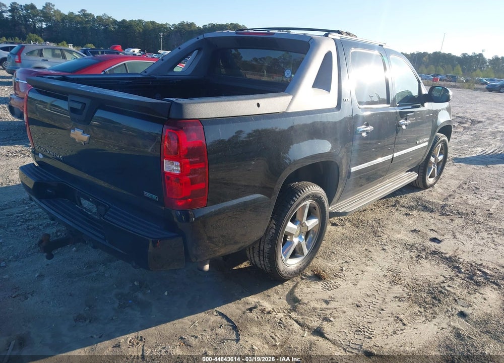 2011 CHEVROLET AVALANCHE 1500 LTZ VIN: 3GNTKGE30BG336420
