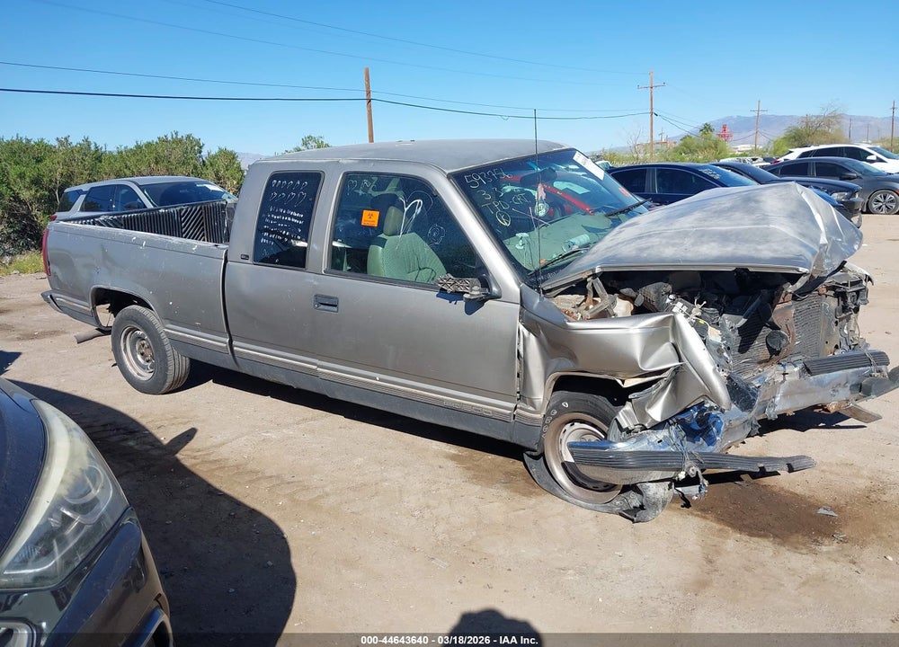 1998 GMC SIERRA 1500 SL WIDESIDE VIN: 1GTEC19M7WE533144