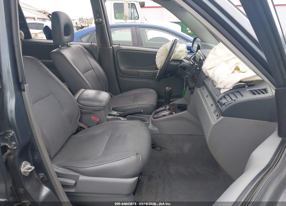 2004 SUZUKI XL-7 EX/LX VIN: JS3TX92V544114033