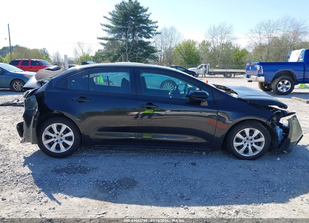 2022 TOYOTA COROLLA LE VIN: 5YFEPMAE7NP302241