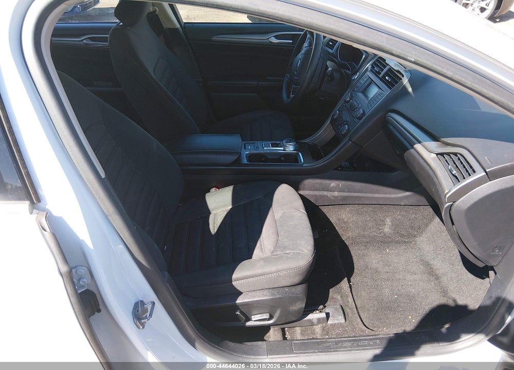 2018 FORD FUSION HYBRID SE VIN: 3FA6P0LUXJR138902
