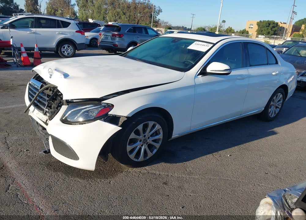 2019 MERCEDES-BENZ E 300 VIN: WDDZF4JB0KA593083