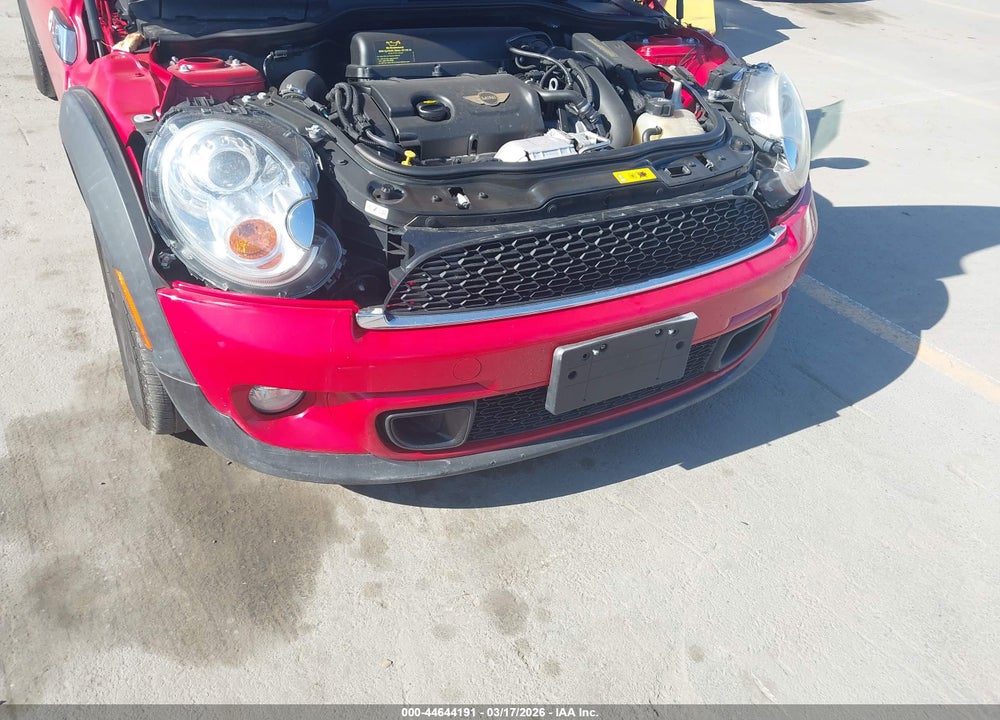 2012 MINI COOPER S VIN: WMWSV3C55CT385381