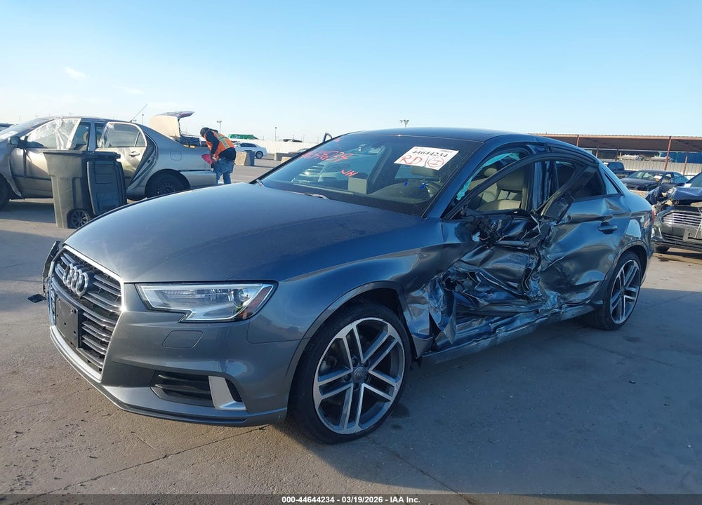 2017 AUDI A3 2.0T PREMIUM VIN: WAUAUGFFXH1041333