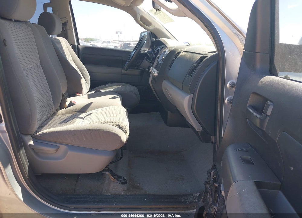 2011 TOYOTA TUNDRA GRADE 4.6L V8 VIN: 5TFRM5F17BX024637