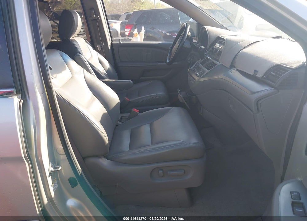 2008 HONDA ODYSSEY EX-L VIN: 5FNRL38638B108652