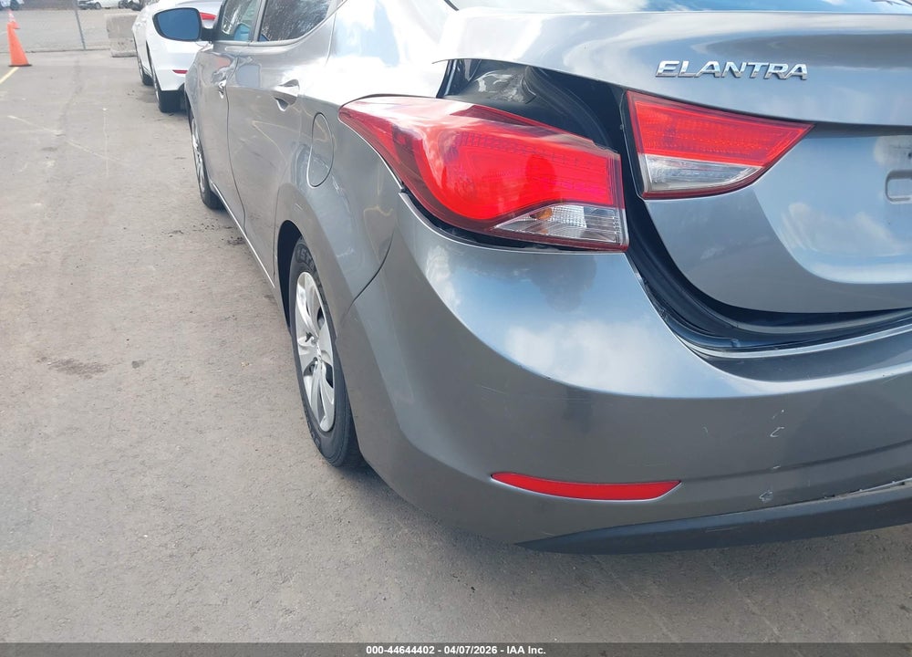 2016 HYUNDAI ELANTRA SE VIN: KMHDH4AE5GU641252