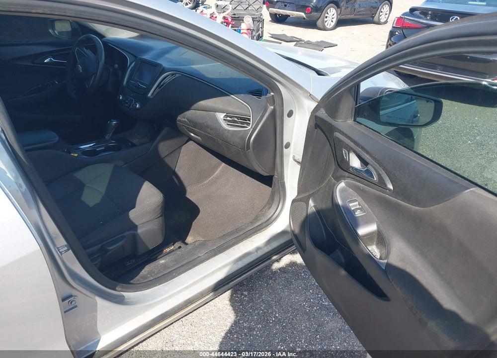2017 CHEVROLET MALIBU LS VIN: 1G1ZB5ST0HF199381