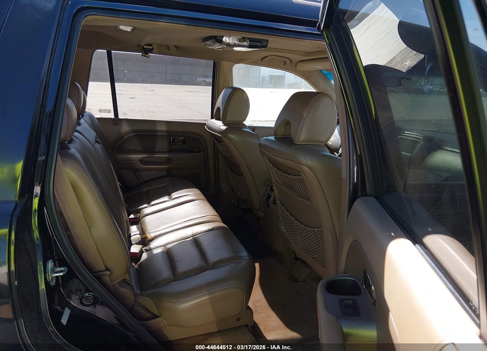 2007 HONDA PILOT EX-L VIN: 5FNYF28717B018470