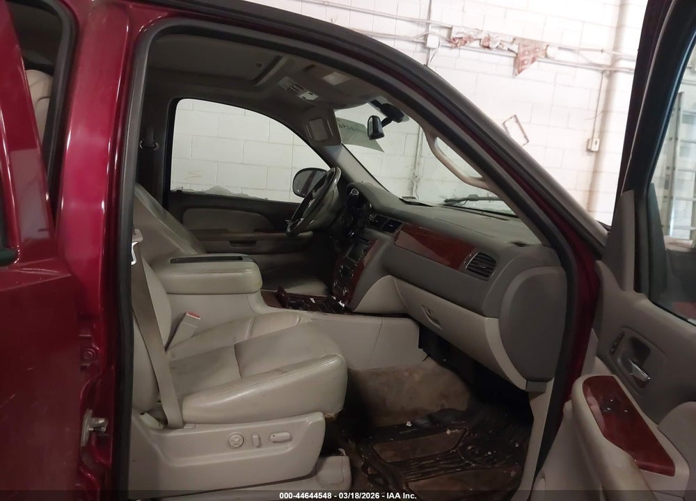 2009 CHEVROLET SUBURBAN 1500 LTZ VIN: 1GNFK363X9R202268