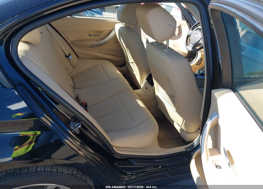 2013 BMW 328I VIN: WBA3A5G58DNP23089