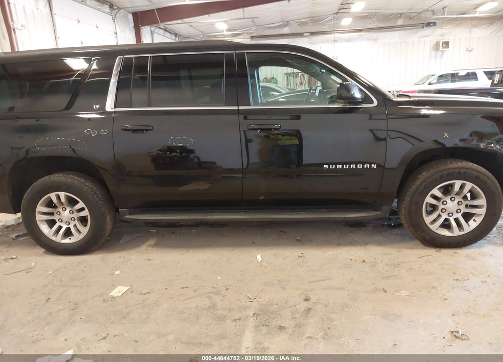 2019 CHEVROLET SUBURBAN LT VIN: 1GNSKHKC7KR129187