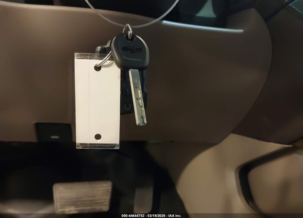 2019 CHEVROLET SUBURBAN LT VIN: 1GNSKHKC7KR129187