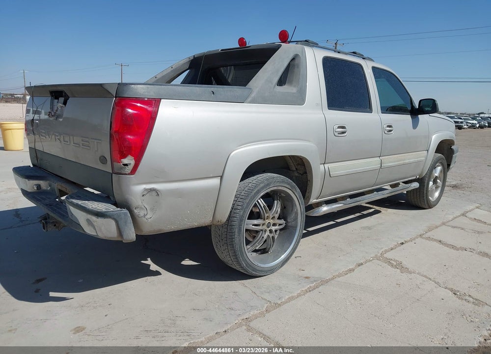 2005 CHEVROLET AVALANCHE 1500 LT VIN: 3GNEC12ZX5G203230